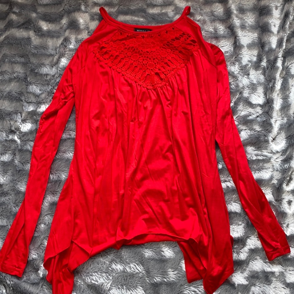 Red Long Sleeve Cold Shoulder ❤️‍🔥